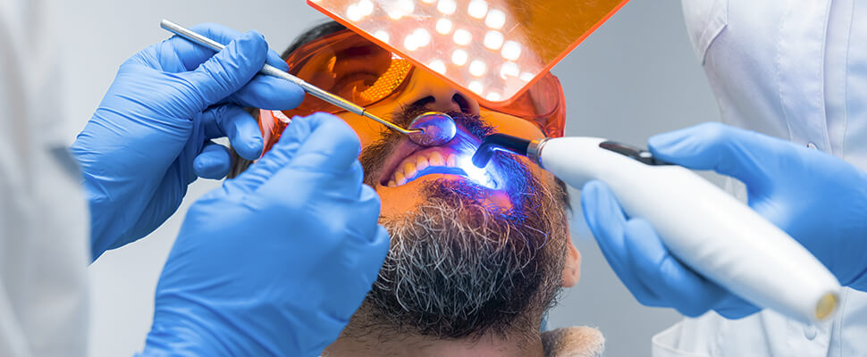 patient receiving dental bonding services in ky
